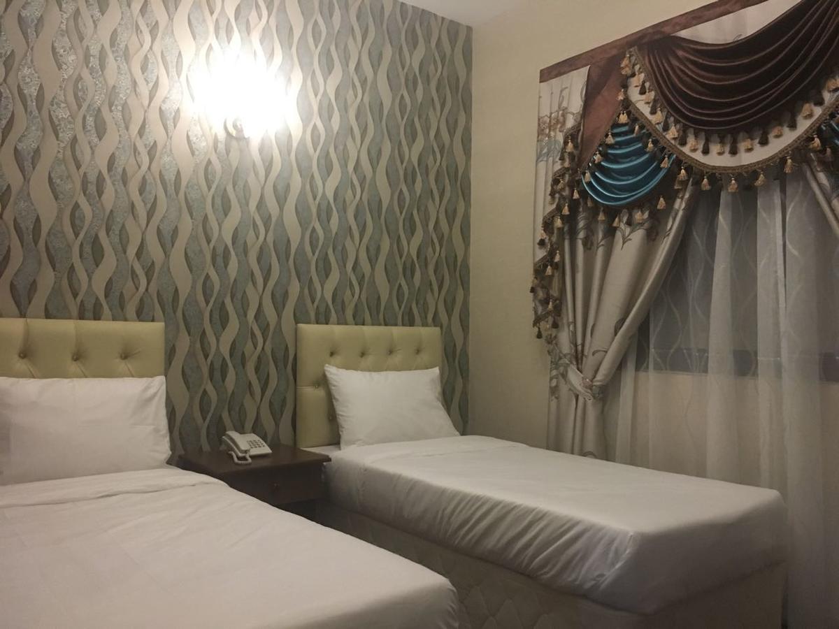 Royal Garden Hotel Dubai Exterior photo